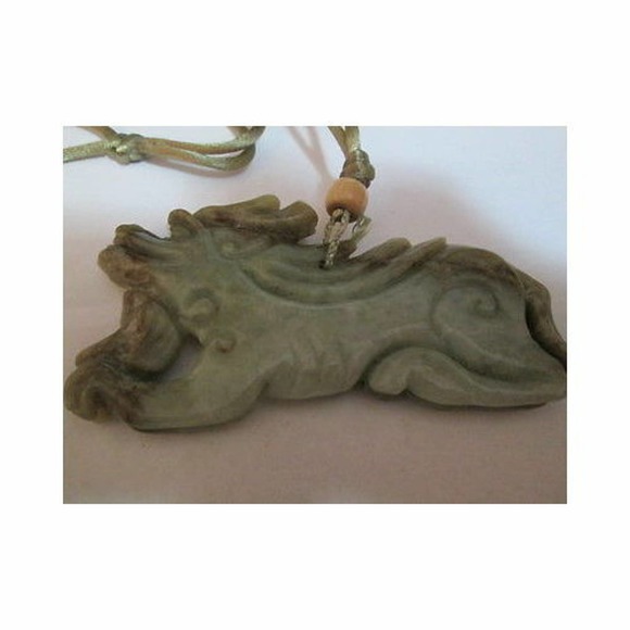Vintage Antque Chinese Bearded Dragon Nephrite Jadeite JADE Pendant